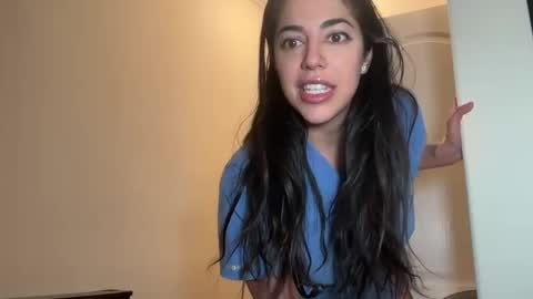 luxcher22 online show from 01/04/25, 03:18