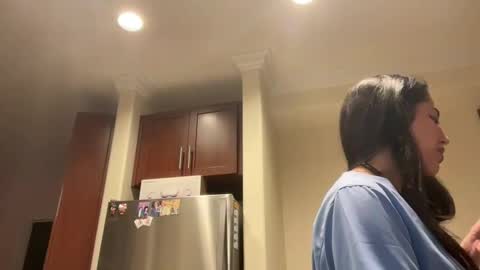 luxcher22 online show from 02/08/25, 03:19