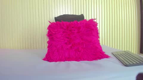 Luxe3 online show from 11/15/25, 09:50