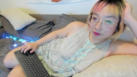 LuxGray online show from 12/25/24, 03:18