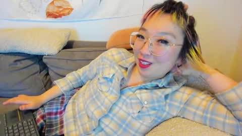 LuxGray online show from 01/12/25, 02:35