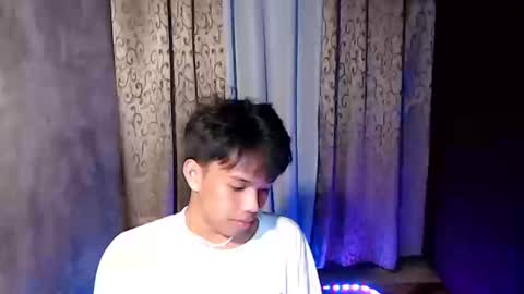 luxirfy online show from 12/17/25, 03:51