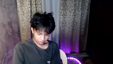 Snapshot of luxirfy_xx chatting on 01/12/26, 05:18 luxirfy online show from 01/12/26, 05:18