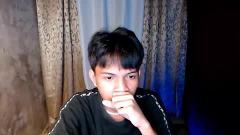 Snapshot of luxirfy_xx chatting on 02/11/26, 01:27 luxirfy online show from 02/11/26, 01:27