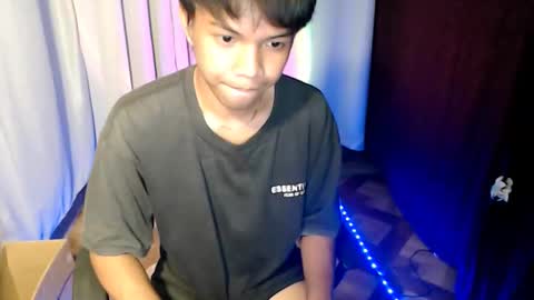 Snapshot of luxirfy_xx chatting on 04/01/26, 06:27 luxirfy online show from 04/01/26, 06:27