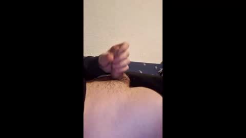 Snapshot of luxorz0 chatting on 03/01/25, 02:04 Luxor online show from 03/01/25, 02:04