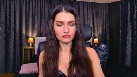 Snapshot of luxqueenstudio chatting on 02/26/26, 04:28 KarolinaAlpha online show from 02/26/26, 04:28