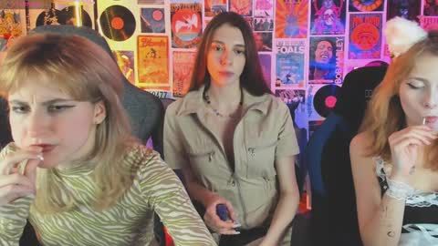 Snapshot of luxrayi chatting on 01/21/25, 09:04 Ray online show from 01/21/25, 09:04