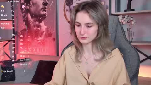 Snapshot of luxrayi chatting on 10/08/25, 06:05 Ray online show from 10/08/25, 06:05