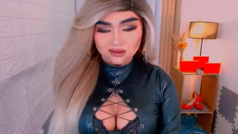 Sasha Blaire online show from 11/13/25, 07:07