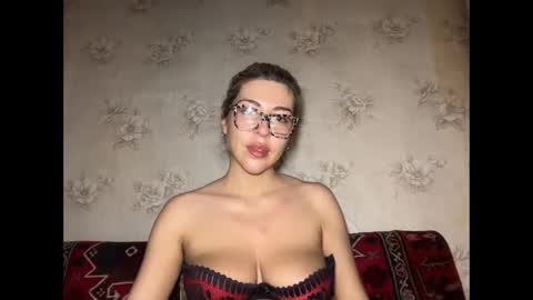 Snapshot of luxsonyastar chatting on 11/20/25, 08:08 LuxSonyaStar online show from 11/20/25, 08:08