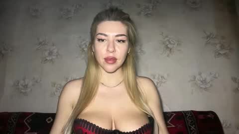 LuxSonyaStar online show from 02/03/26, 08:36