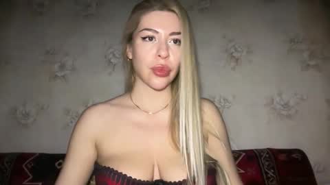 LuxSonyaStar online show from 03/10/26, 08:47