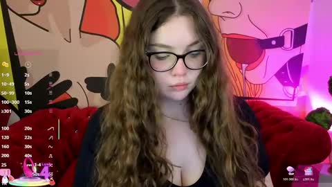 luxsopphia_ online show from 05/28/26, 12:24