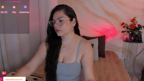 Snapshot of luxury_01 chatting on 06/23/26, 01:03 Cherry online show from 06/23/26, 01:03