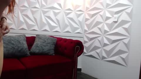 Snapshot of luxury_02 chatting on 12/03/25, 06:39 Luxury online show from 12/03/25, 06:39