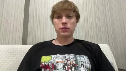 Snapshot of luxury_bob chatting on 01/06/26, 01:20 luxury_bob online show from 01/06/26, 01:20