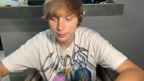 Snapshot of luxury_bob chatting on 02/25/26, 03:21 luxury_bob online show from 02/25/26, 03:21