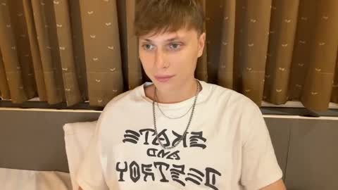 Snapshot of luxury_bob chatting on 04/03/26, 11:03 luxury_bob online show from 04/03/26, 11:03