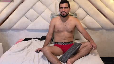 Lesly And Arnold online show from 02/04/25, 09:38