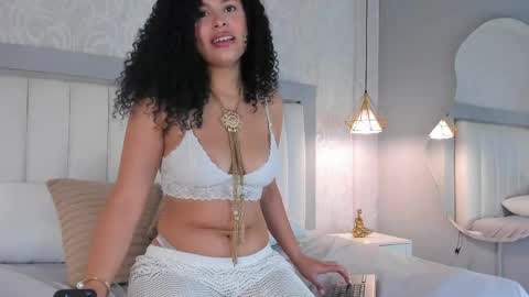 Luxy Lux online show from 04/23/26, 12:56