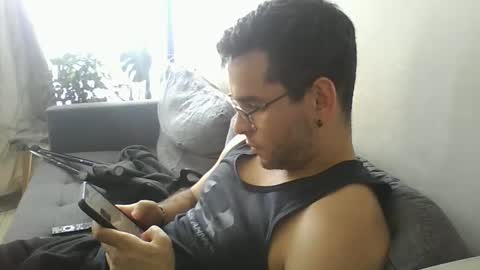 Snapshot of luzardol chatting on 02/20/25, 06:35 luzardol online show from 02/20/25, 06:35