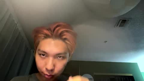 Snapshot of luzern6 chatting on 11/08/25, 04:45 luzern6 online show from 11/08/25, 04:45