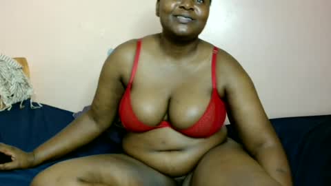 Snapshot of luzremi chatting on 06/22/26, 02:24 luzremi online show from 06/22/26, 02:24