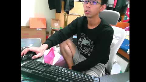 Snapshot of lvoe810930 chatting on 12/21/24, 06:23 lvoe810930 online show from 12/21/24, 06:23