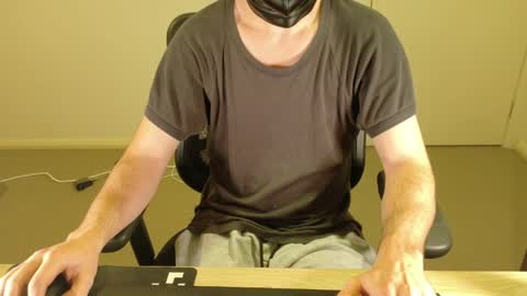 Snapshot of lxgxnd99 chatting on 05/23/26, 01:48 lxgxnd99 online show from 05/23/26, 01:48