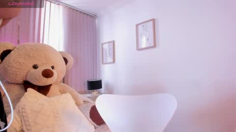 Snapshot of lya_brown chatting on 03/31/26, 01:22 lya_brown online show from 03/31/26, 01:22