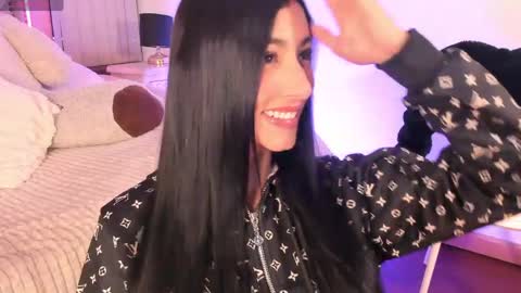 Snapshot of lya_brown chatting on 06/04/26, 11:05 lya_brown online show from 06/04/26, 11:05