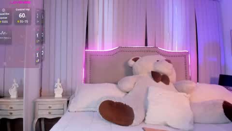 Snapshot of lya_brown chatting on 06/26/26, 11:25 lya_brown online show from 06/26/26, 11:25