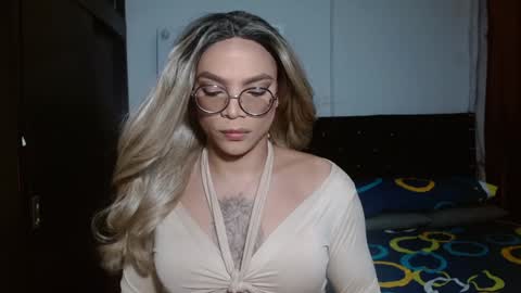 Snapshot of lya_mcconellts chatting on 12/24/24, 04:00 Lya Mcconell online show from 12/24/24, 04:00