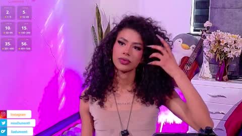 Snapshot of lyadumont chatting on 01/18/26, 08:45 LYA online show from 01/18/26, 08:45