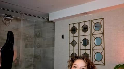 Lya Haven online show from 12/04/25, 11:13