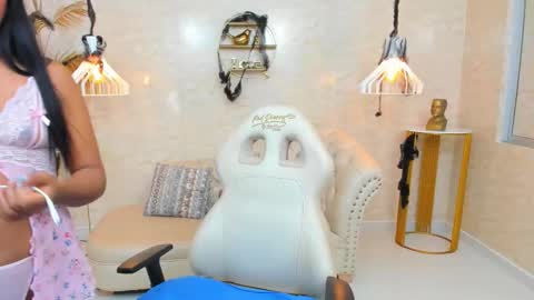 Snapshot of lyasweetxx chatting on 10/19/25, 03:51 Lya Sweetxx online show from 10/19/25, 03:51