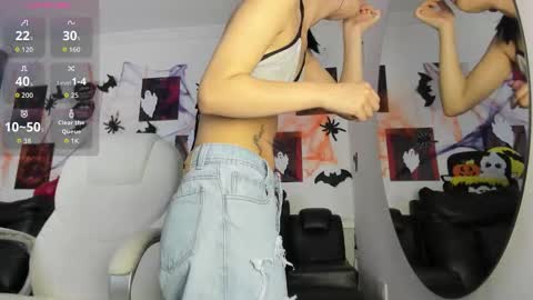  Lycoris  online show from 11/07/25, 08:53