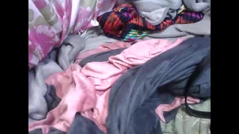 Lydiah online show from 10/21/25, 02:56