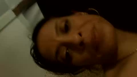 Snapshot of lydiasarch chatting on 12/13/25, 08:04 lydiasarch online show from 12/13/25, 08:04