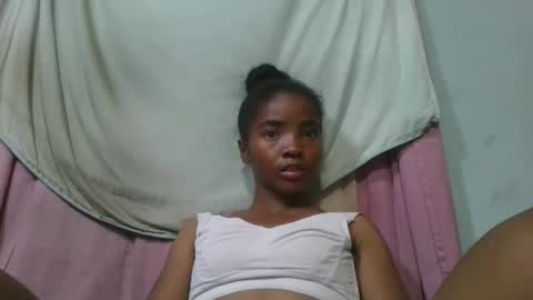 lydie856696 online show from 05/05/26, 04:48