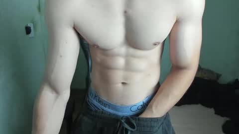 Snapshot of lyg7 chatting on 11/26/25, 05:41 Gothdaddy online show from 11/26/25, 05:41