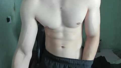 Snapshot of lyg7 chatting on 07/22/26, 11:07 Gothdaddy online show from 07/22/26, 11:07