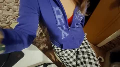 Snapshot of lygcppzzdkqm chatting on 02/27/26, 03:28 zzz online show from 02/27/26, 03:28