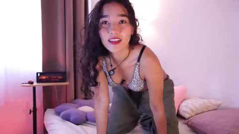 Lyhana Lee online show from 12/04/25, 01:42