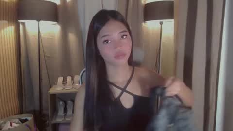 LYKA LOOPS online show from 04/05/26, 07:44
