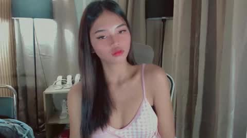 LYKA LOOPS online show from 04/17/26, 07:06