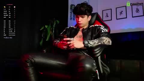 Snapshot of lylebennett_ chatting on 02/13/26, 11:50 Lyle Bennett Freelance Model online show from 02/13/26, 11:50