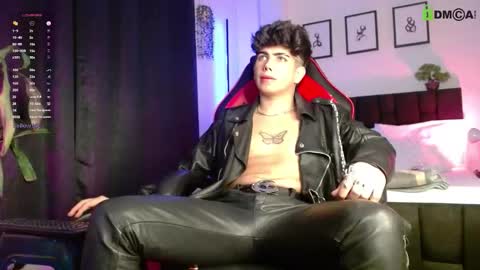 Snapshot of lylebennett_ chatting on 03/12/26, 12:00 Lyle Bennett Freelance Model online show from 03/12/26, 12:00