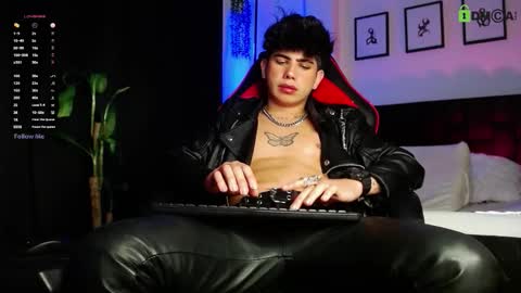 Snapshot of lylebennett_ chatting on 03/18/26, 02:20 Lyle Bennett Freelance Model online show from 03/18/26, 02:20